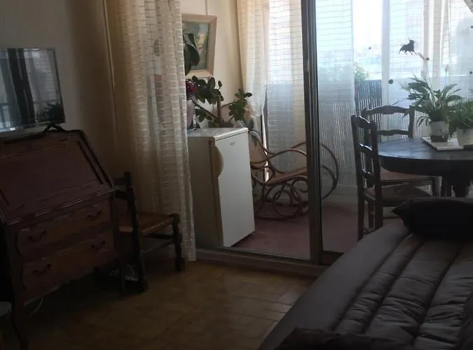 175 Διαμέρισμα *